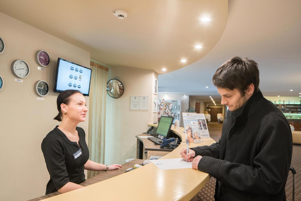 Best Western Smart Hotel Vösendorf Exteriör bild